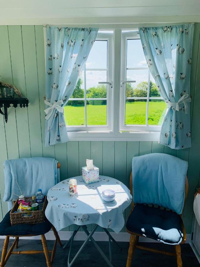 Bells Meadow Shepherds Hut King's Lynn Exterior foto